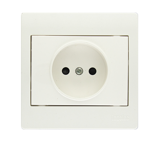 PRISE 2P MUSIK BLANC