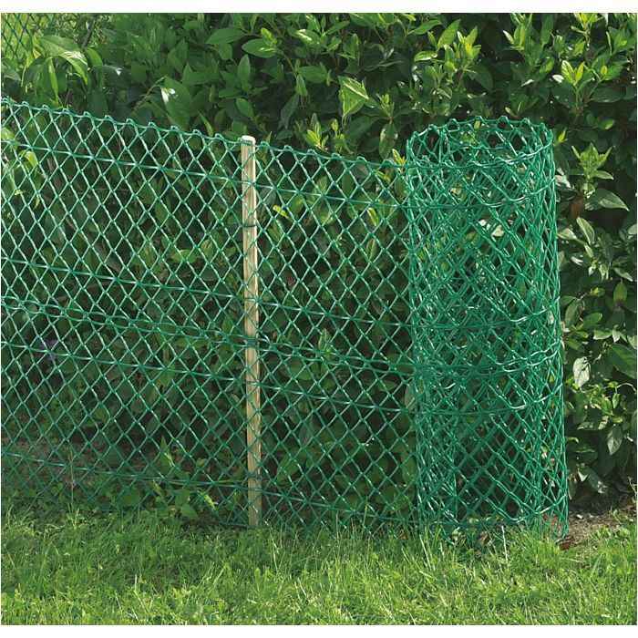 Сетка для забора цена спб. Забор из садовой сетки. Забор из пластиковой сетки. Забор из пластиковой четки. Декоративный забор из сетки.